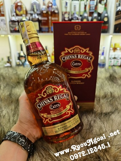 Rượu Chivas Regal Extra