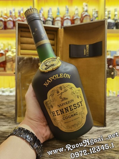 Rượu Hennessy Napoleon 1970